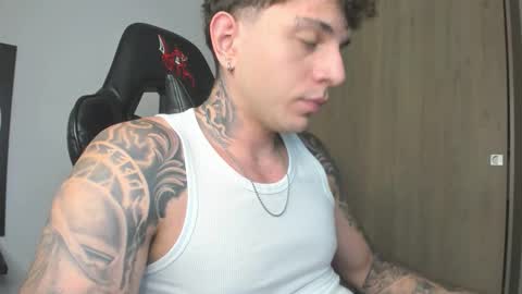 jacobb116 online show from October 7, 12:17 am