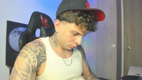 jacobb116 online show from October 21, 1:00 am