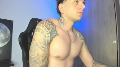 jacobb116 online show from October 14, 12:35 am