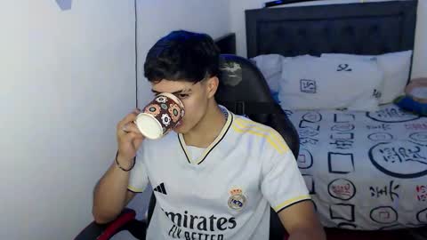 Jacobbakerr online show from April 9, 5:00 am