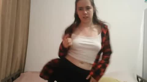 Snapshot of jacquelynsundin chatting on September 18, 12:20 pm jacquelynsundin online show from September 18, 12:20 pm
