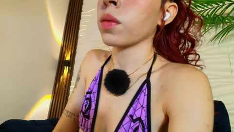 Jade  online show from April 8, 3:15 pm