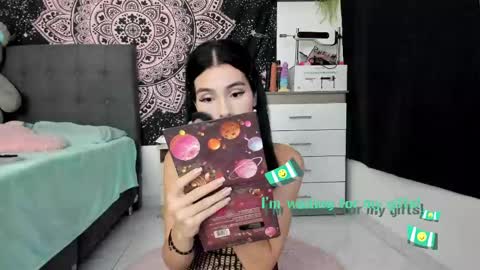 Snapshot of jade__weed chatting on March 3, 10:10 pm   online show from March 3, 10:10 pm