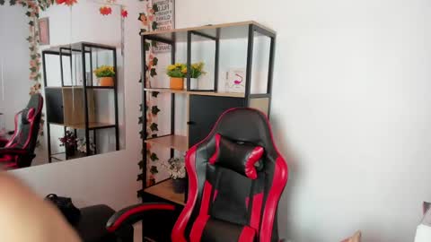 Jade online show from November 6, 2:47 am