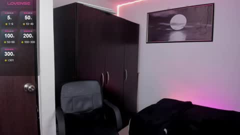 jade_candy21 online show from March 4, 6:07 pm