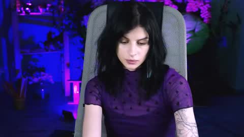 jade_castle online show from April 20, 1:03 pm