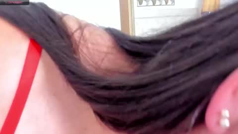 Snapshot of jade_esmeralda chatting on October 22, 7:26 pm jade esmeralda online show from October 22, 7:26 pm