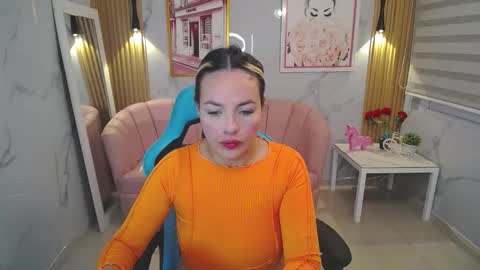 Snapshot of jade_jones_a chatting on September 19, 4:05 am Jade online show from September 19, 4:05 am