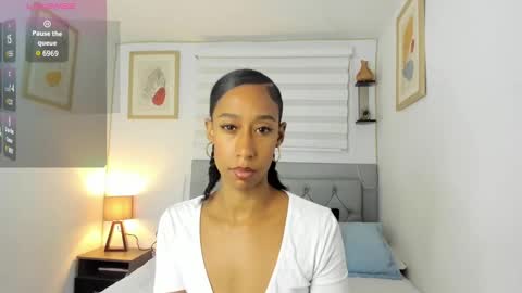 Jade smile online show from February 10, 2:48 pm