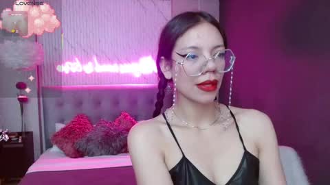 Snapshot of jade_storm_ chatting on February 18, 5:09 pm JADE online show from February 18, 5:09 pm
