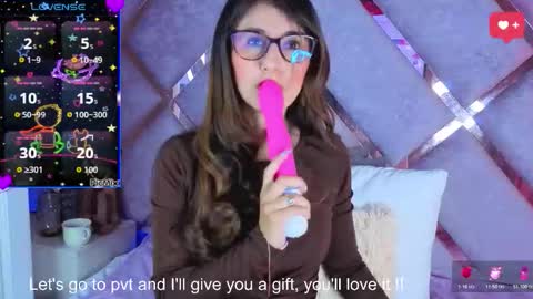 jade white  online show from March 25, 2:13 pm