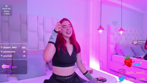 Snapshot of jadee_reed chatting on December 26, 4:21 am Jade Red  online show from December 26, 4:21 am