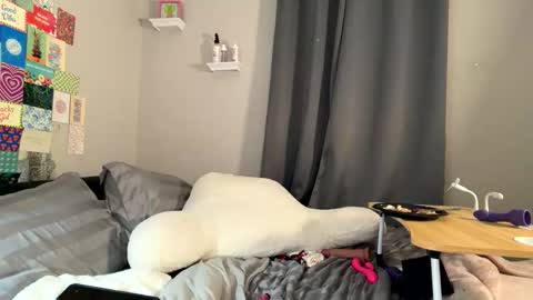 sexyeyes neverlie  online show from April 5, 2:25 pm