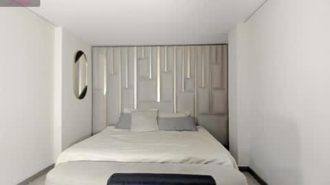 JADE EVANS online show from May 16, 5:22 pm
