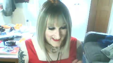 Snapshot of jadeladyboyminx chatting on February 13, 12:43 pm Jademinx online show from February 13, 12:43 pm