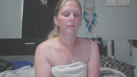 JadeLuv online show from May 26, 1:12 am