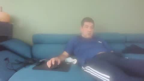 jag8637 online show from December 3, 9:28 am