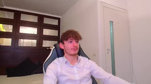 JaggerWard online show from November 13, 5:32 am