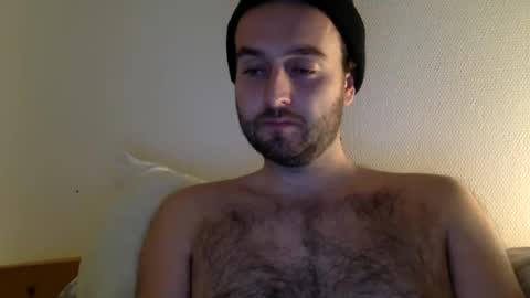 jaguar2792 online show from December 7, 1:19 am