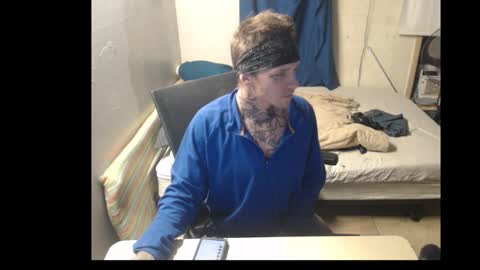 showingitoff online show from November 3, 9:21 am