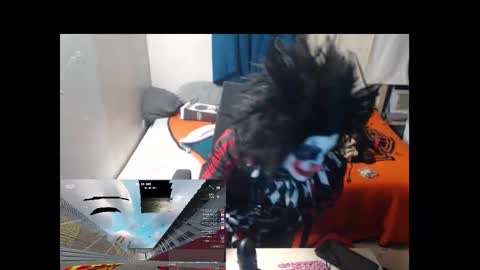 showingitoff online show from October 26, 2:23 am