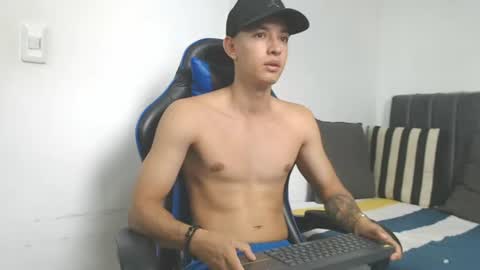 Hi guys im new 3 online show from June 30, 6:06 pm