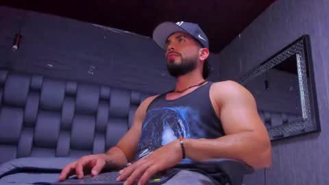 JakeSkye online show from May 23, 1:01 am