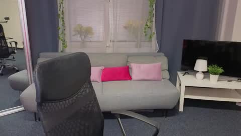 JameMiller online show from March 27, 9:16 pm