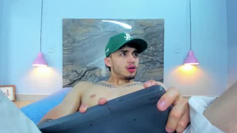 james_06_ online show from May 21, 11:39 am