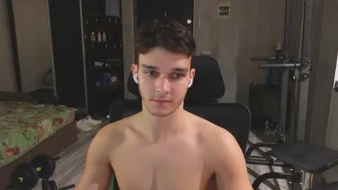 James online show from July 4, 10:24 pm