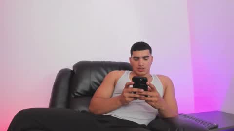 James Gray online show from January 17, 6:04 am