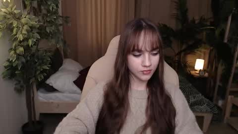 jamie_chung online show from November 12, 5:10 am