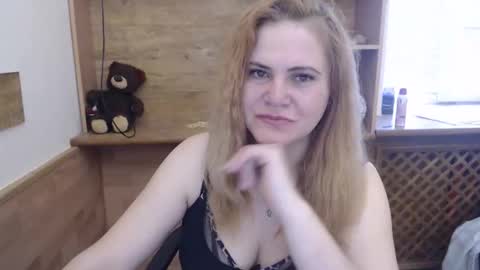 janaloveli online show from April 17, 7:11 am