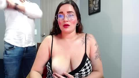    online show from March 7, 10:43 pm