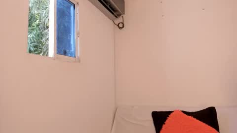 Snapshot of jane_monttgomery chatting on February 13, 5:01 pm Jane  M online show from February 13, 5:01 pm