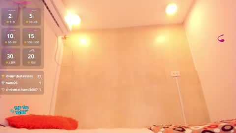 Snapshot of jane_monttgomery chatting on October 31, 9:37 pm Jane  M online show from October 31, 9:37 pm