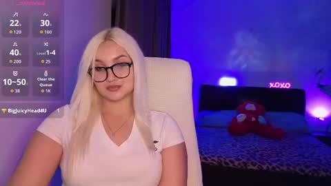 Jane online show from July 26, 7:44 pm