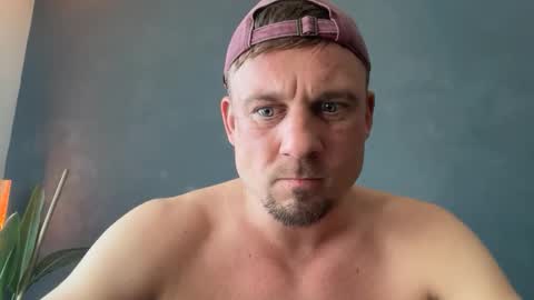 RoJan online show from April 7, 2:41 pm