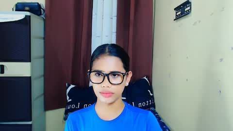 janice_143 online show from May 13, 1:32 pm