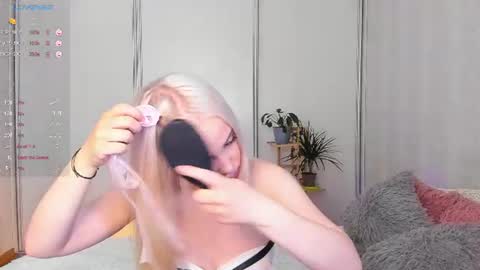 Janice online show from June 24, 4:19 am