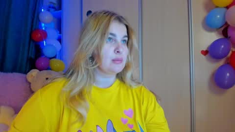 JansyLines online show from April 5, 5:43 pm