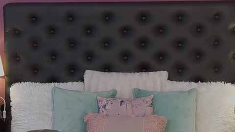 jaquelinemerlot online show from March 23, 8:19 am