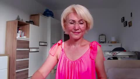 Jasmin room for people 40 online show from June 4, 1:28 pm
