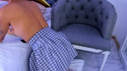 Jasmine online show from January 11, 6:14 am