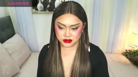 Jasmine Brandy online show from March 5, 12:30 am