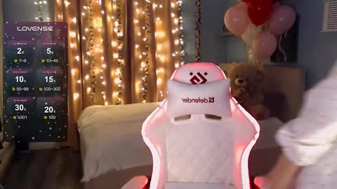 Jasmine online show from February 15, 12:04 am