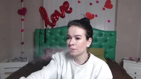 JasmineKouch online show from February 11, 6:28 am