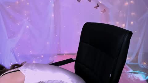 Jasmine online show from May 5, 5:14 am
