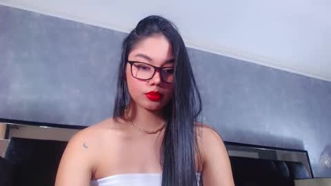 Jazmin online show from February 25, 5:19 pm