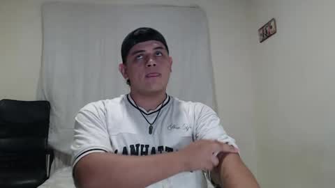 jason_boy_ online show from April 21, 5:14 am